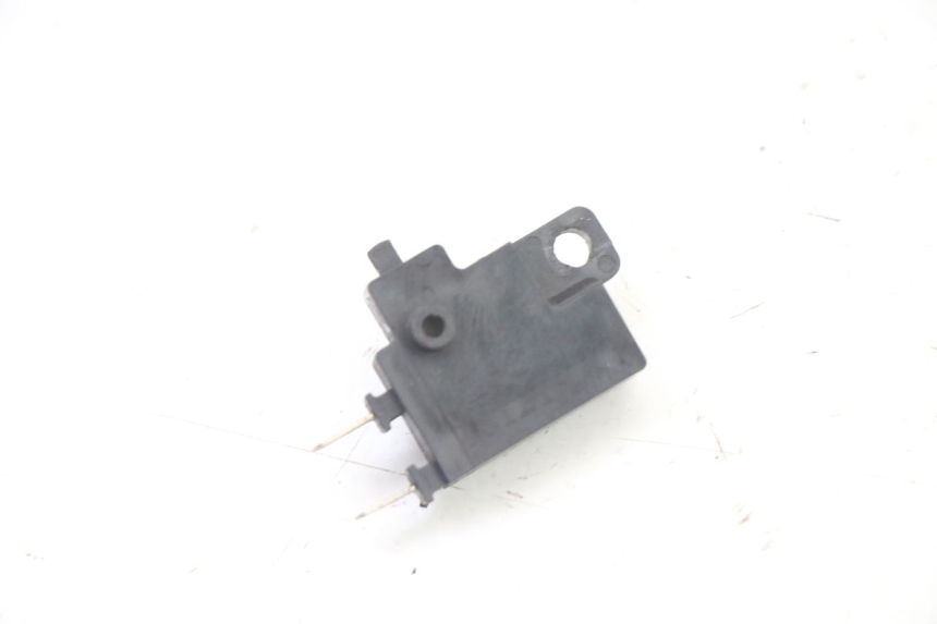 photo de BREMSLICHTSCHALTER RECHTS PEUGEOT TWEET 4T 50 (2014 - 2019)