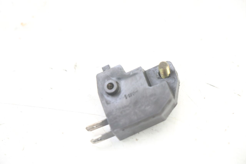 photo de BREMSLICHTSCHALTER RECHTS YAMAHA FZS FAZER 600 (2001 - 2003)