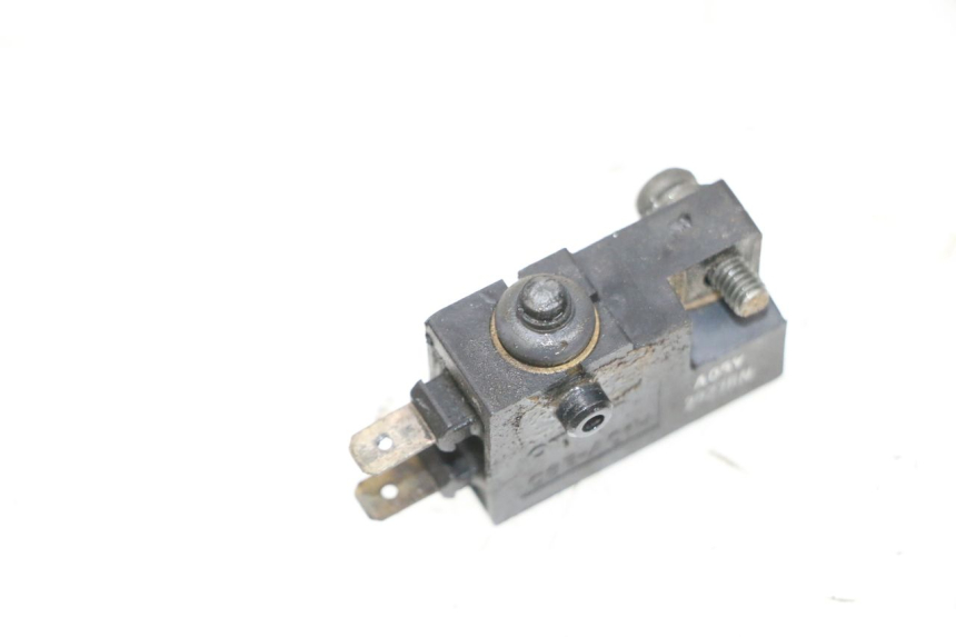 photo de BREMSLICHTSCHALTER RECHTS YAMAHA YFM R RAPTOR 250 (2008 - 2014) - Alternative Perspektive