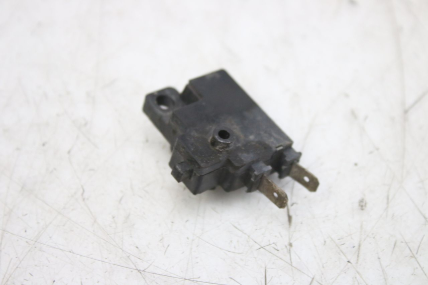 photo de RECHTER STOPP-LICHTSCHALTER YAMAHA YZF R1 1000 (2007 - 2008)