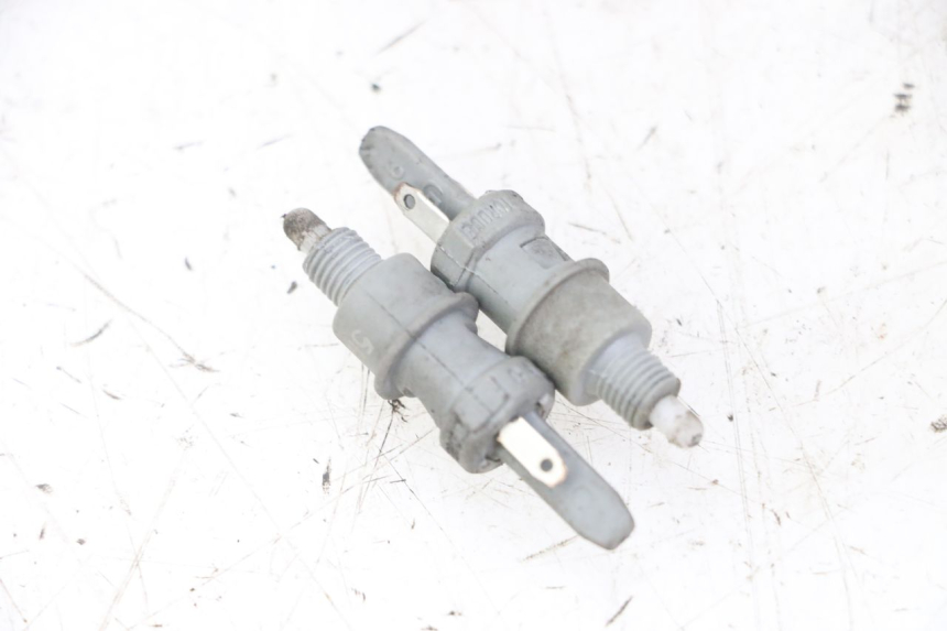 photo de BREMSLICHTSCHALTER PEUGEOT ELYSTAR 125 (2002 - 2007)