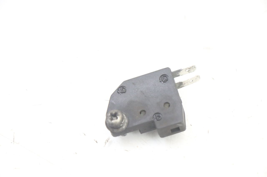 photo de BREMSLICHTSCHALTER LINKS SUZUKI BURGMAN 125 (2015 - 2017)
