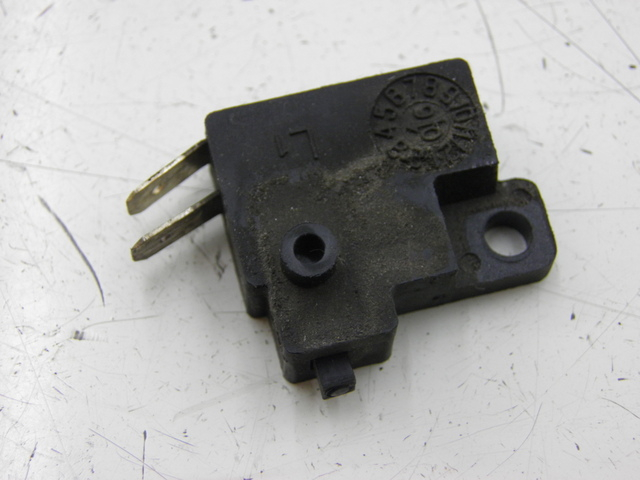 photo de BREMSLICHTSCHALTER LINKS SYM GTS 125 (2005 - 2008)