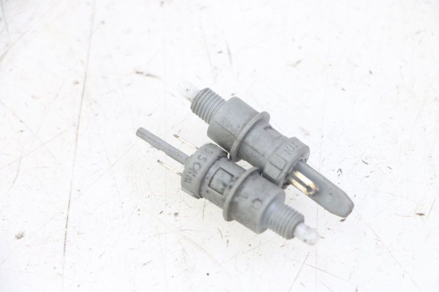 photo de BREMSLICHTSCHALTER PEUGEOT JET FORCE CARBU 50 (2003 - 2016)