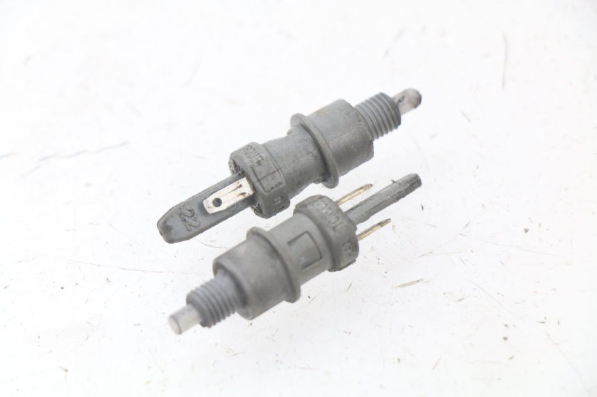 photo de BREMSLICHTSCHALTER PEUGEOT LUDIX 50 (2008 - 2017)