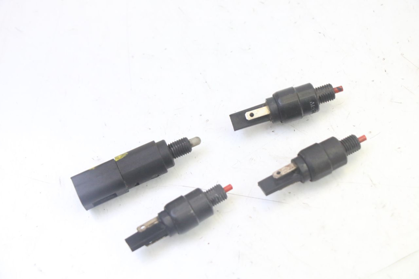 photo de BREMSLICHTSCHALTER PIAGGIO MP3 LT 300 (2010 - 2016)