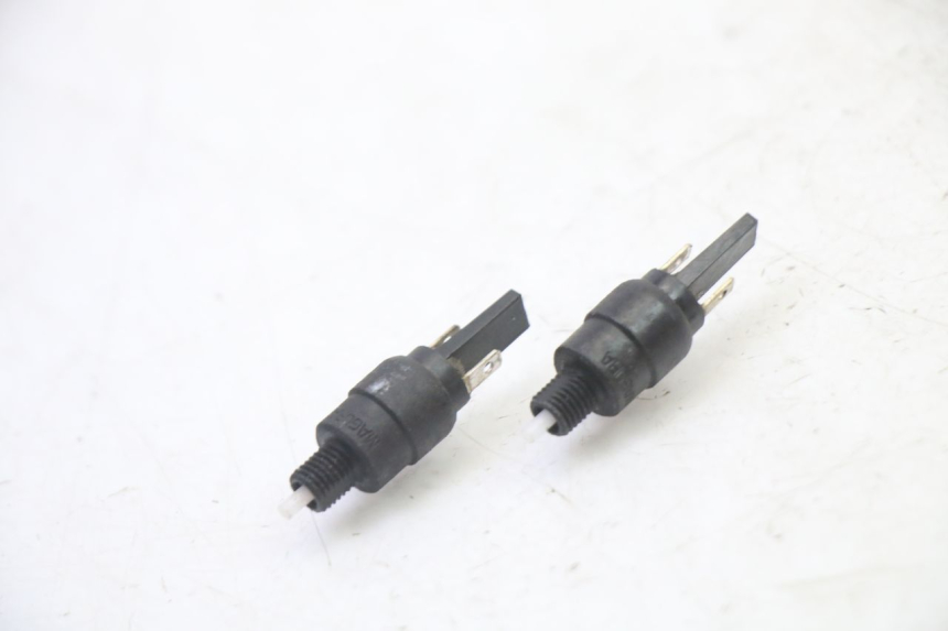 photo de BREMSLICHTSCHALTER PIAGGIO MP3 RL 250 (2007 - 2010)