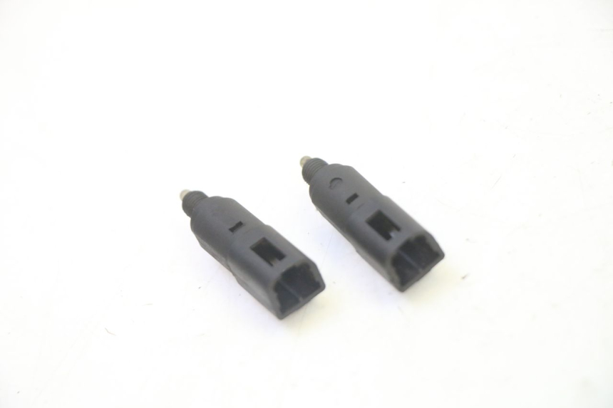 photo de BREMSLICHTSCHALTER PIAGGIO MP3 125 (2006 - 2014)