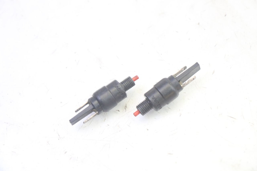 photo de BREMSLICHTSCHALTER PIAGGIO MP3 500 (2016 - 2018) - Hauptansicht