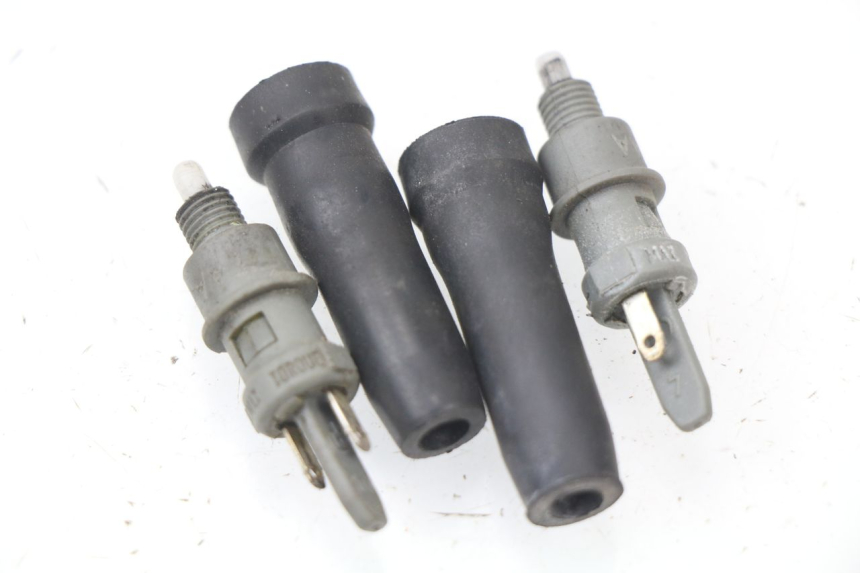 photo de BREMSLICHTSCHALTER PEUGEOT SPEEDFIGHT 2 AC 50 (2000 - 2009)