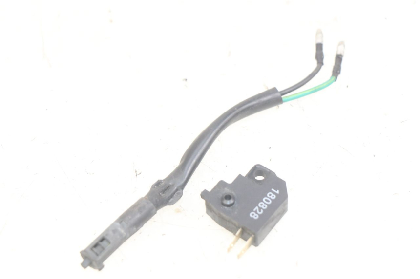 photo de BREMSLICHTSCHALTER PEUGEOT TWEET 4T 50 (2018 - 2020)