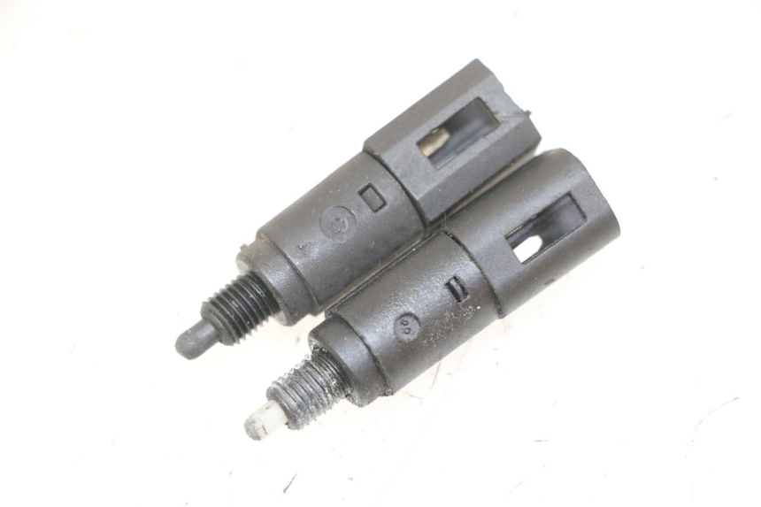 photo de BREMSLICHTSCHALTER PIAGGIO VESPA GRANTURISMO 200 (2004 - 2005)