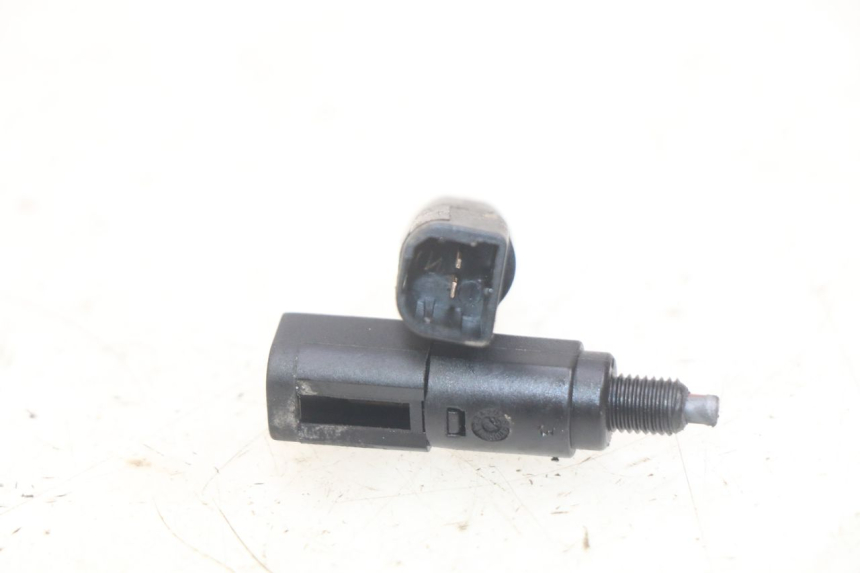 photo de BREMSLICHTSCHALTER PIAGGIO X8 125 (2004 - 2007)