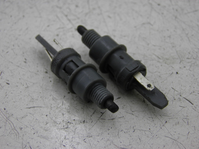 photo de BREMSLICHTSCHALTER PIAGGIO ZIP 2T 50 (2009 - 2019)