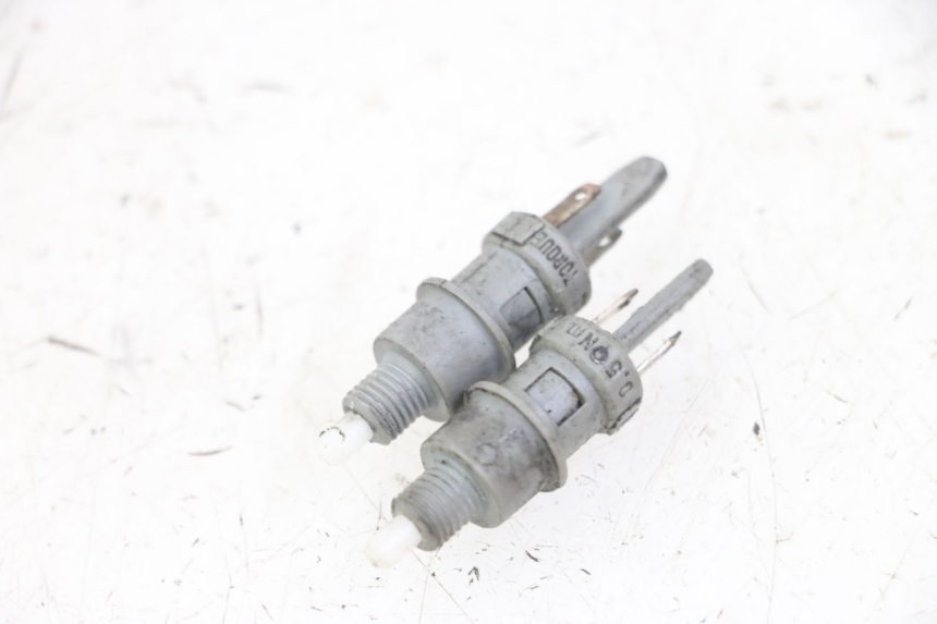 photo de BREMSLICHTSCHALTER PEUGEOT SPEEDFIGHT 2 LC 50 (2000 - 2009)