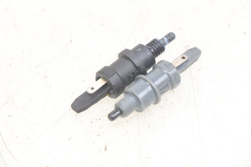 photo de BREMSLICHTSCHALTER PEUGEOT VIVACITY NEW 2T 50 (2008 - 2017)