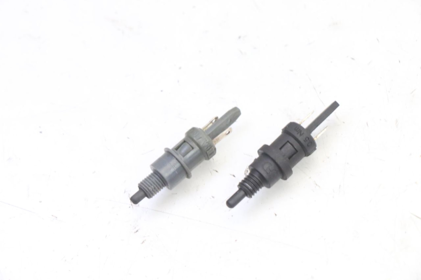 photo de BREMSLICHTSCHALTER PEUGEOT VIVACITY NEW 4T 50 (2008 - 2017)