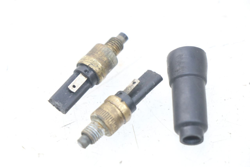 photo de BREMSLICHTSCHALTER PEUGEOT VIVACITY 100 (1999 - 2008)