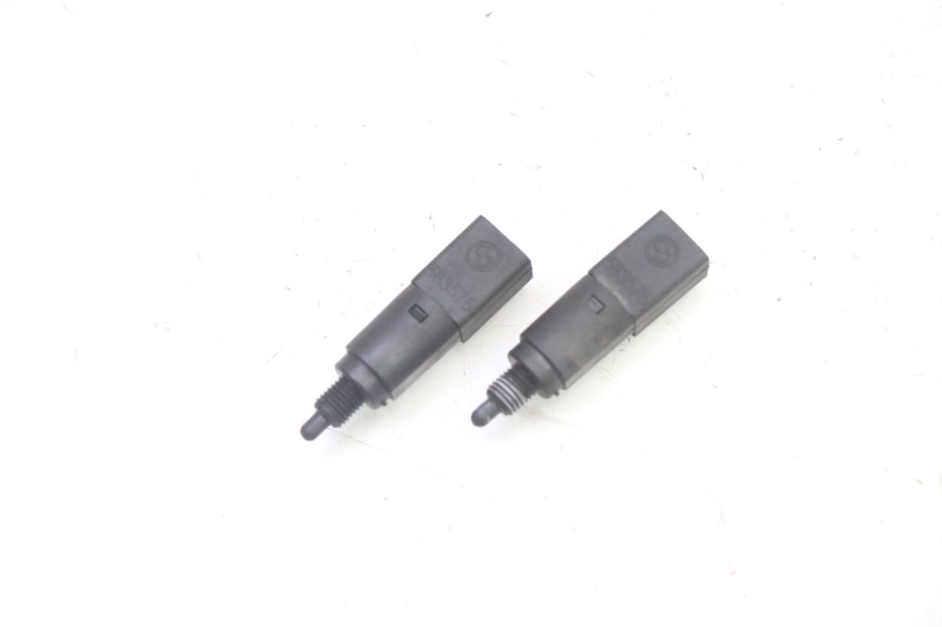 photo de BREMSLICHTSCHALTER PIAGGIO X9 EVOLUTION 125 (2003 - 2007)