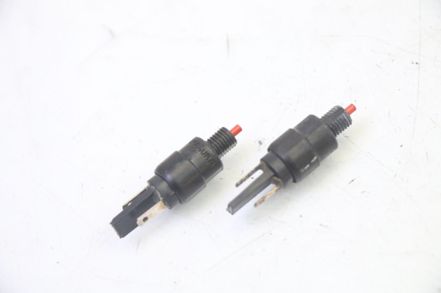 photo de BREMSLICHTSCHALTER PIAGGIO XEVO - X EVO 125 (2007 - 2016)