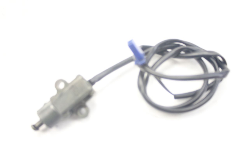 photo de ZÜNDUNG AUS SEITENSTÄNDER YAMAHA FZS FAZER 600 (1998 - 2001)