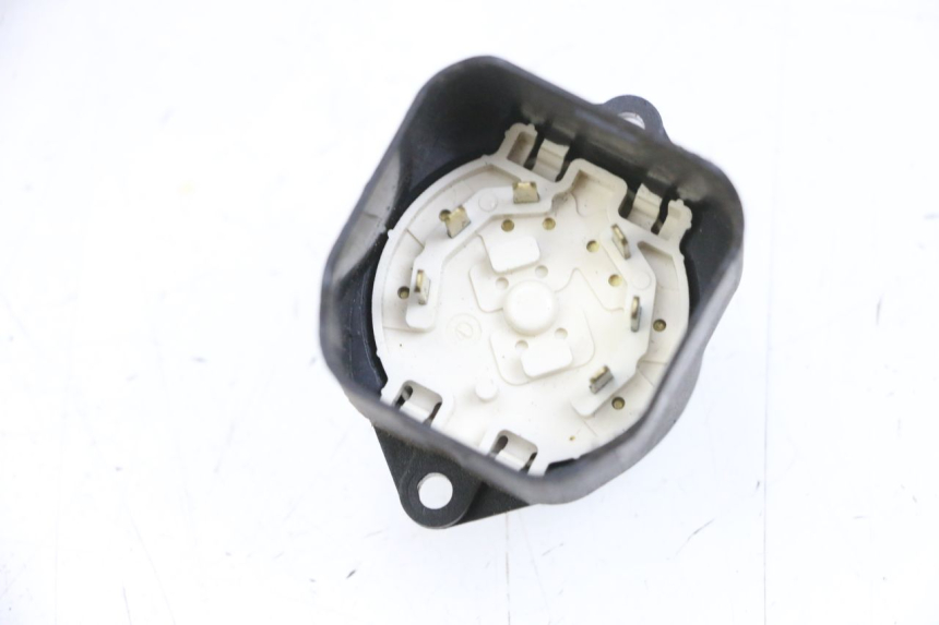 photo de SCHALTER PIAGGIO MP3 RL 250 (2007 - 2010) - Zoom auf Gebrauchszustand