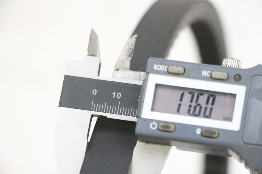 photo de KEILRIEMEN PEUGEOT ELYSEO 125 (1999 - 2004) - Detailansicht des Bauteils