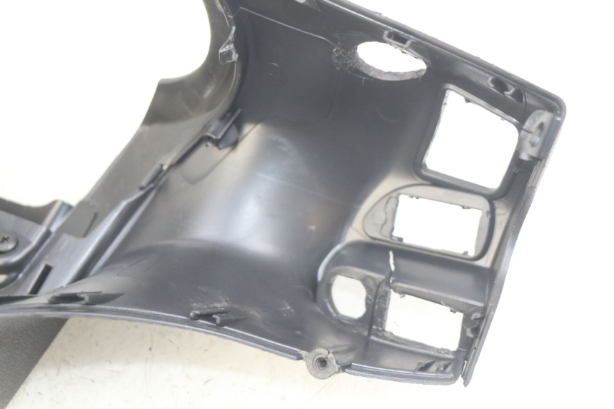 photo de HINTERE LENKERABDECKUNG PIAGGIO BEVERLY 125 (2010 - 2015)