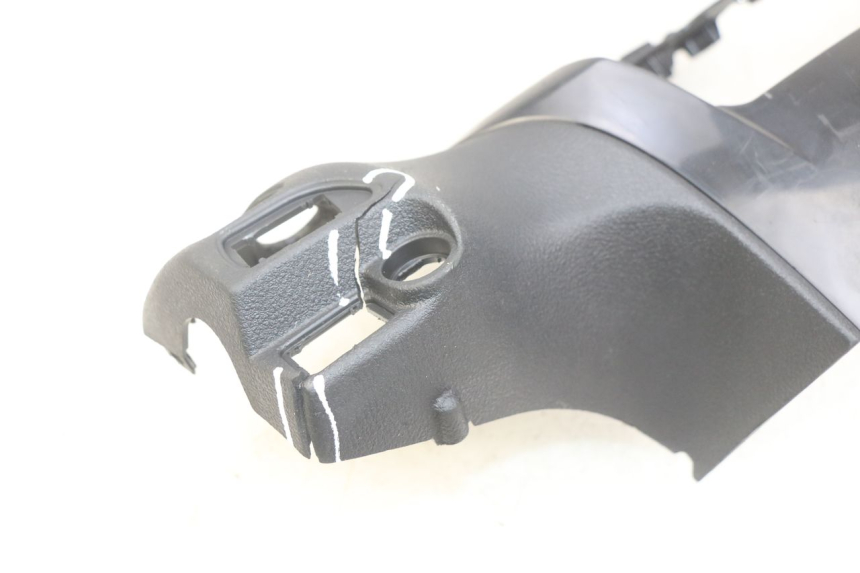 photo de HINTERE LENKERABDECKUNG PIAGGIO BEVERLY 125 (2010 - 2015)