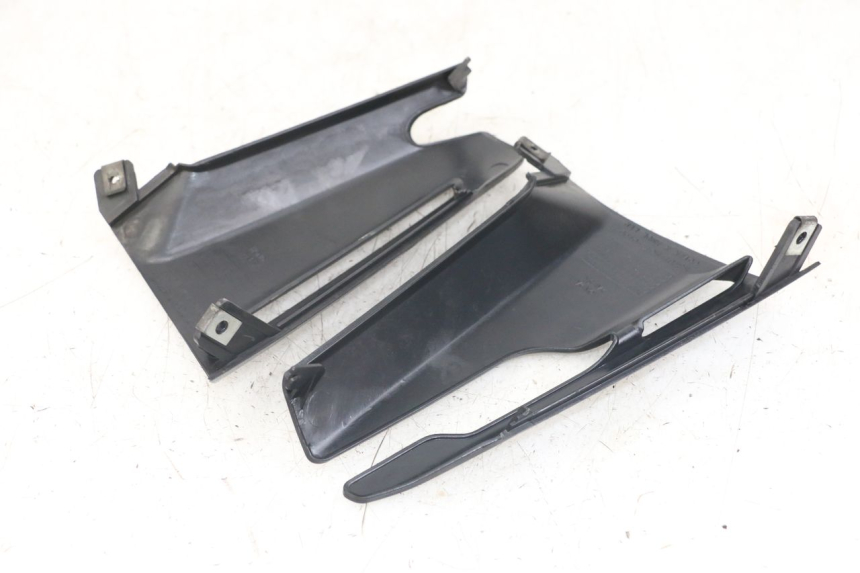 photo de LENKERVERKLEIDUNG HINTEN HONDA FJS SILVERWING SILVER WING 600 (2001 - 2010)