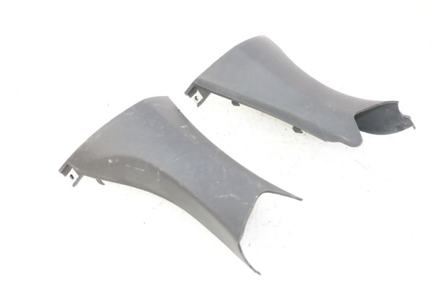 photo de LENKERVERKLEIDUNG HINTEN SYM JOYMAX 125 (2010 - 2017)