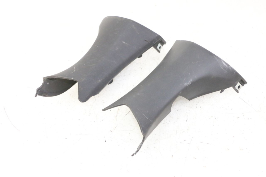 photo de LENKERVERKLEIDUNG HINTEN SYM JOYMAX 125 (2010 - 2017)