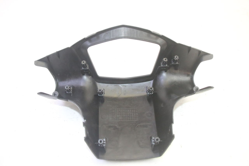 photo de HINTERE LENKERABDECKUNG PEUGEOT KISBEE 4T 50 (2018 - 2022) - Technische Nahaufnahme