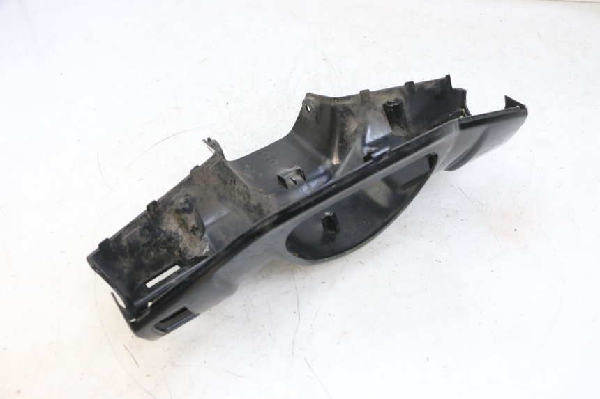 photo de LENKERVERKLEIDUNG HINTEN KYMCO LIKE 125 (2009 - 2016) - Details der Befestigungspunkte