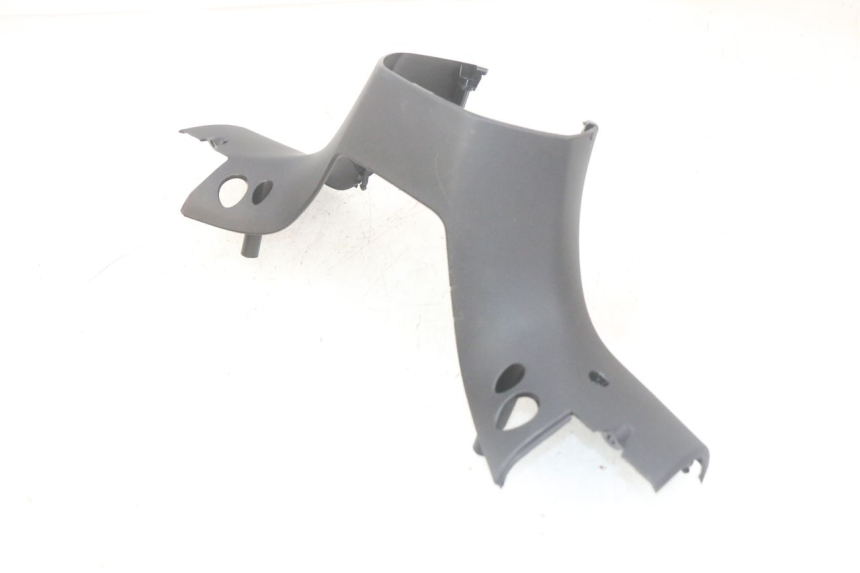 photo de LENKERVERKLEIDUNG HINTEN PIAGGIO MP3 HPE 300 (2019 - 2026) - Detailansicht des Bauteils