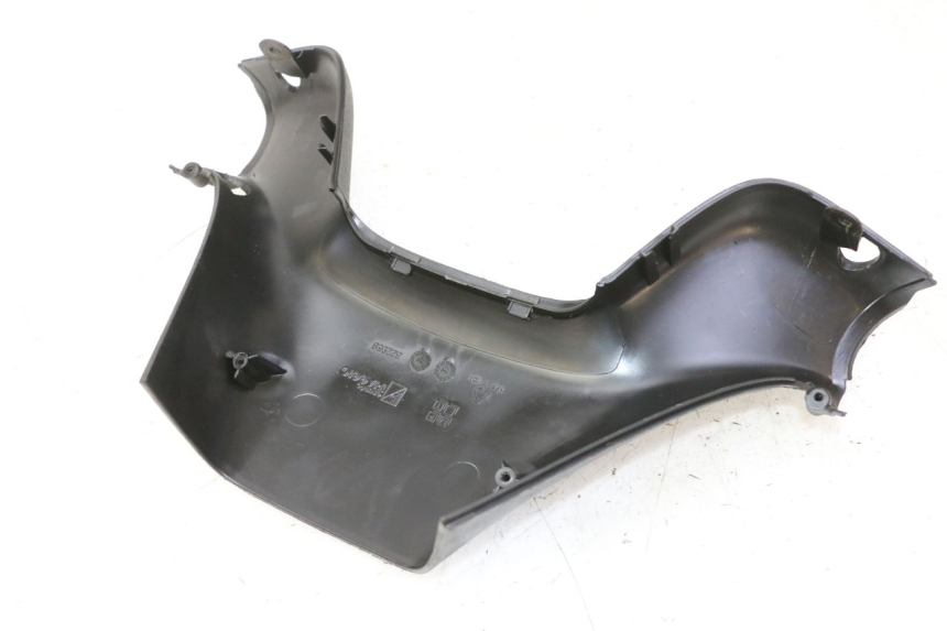 photo de LENKERVERKLEIDUNG HINTEN PIAGGIO MP3 125 (2006 - 2014)