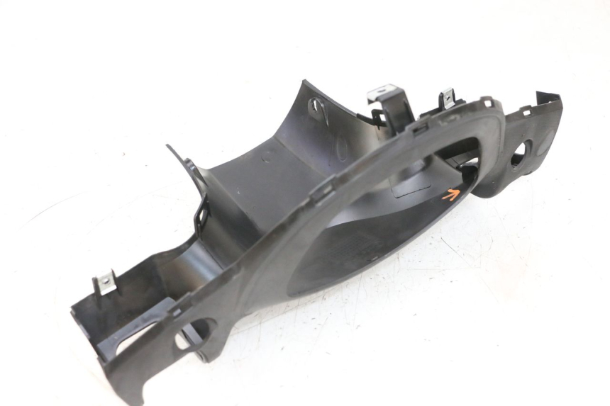 photo de HINTERE LENKERABDECKUNG JM MOTORS SANTANA 50 (2014 - 2023) - Detailansicht des Bauteils