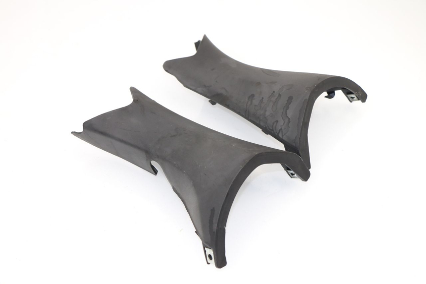 photo de LENKERVERKLEIDUNG HINTEN SYM GTS 250 (2005 - 2008)