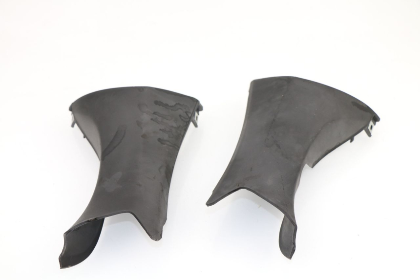 photo de LENKERVERKLEIDUNG HINTEN SYM GTS 250 (2005 - 2008)