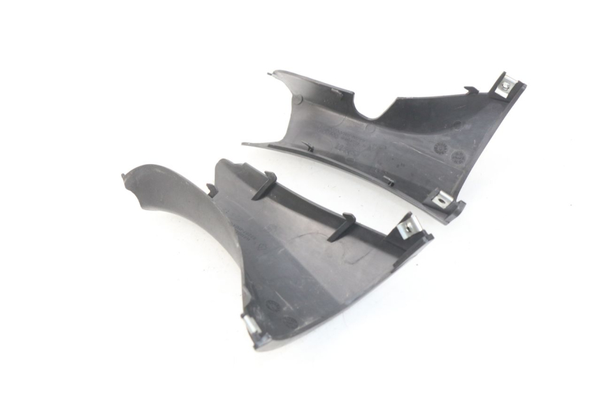 photo de LENKERVERKLEIDUNG HINTEN SYM JOYMAX 250 (2013 - 2017)