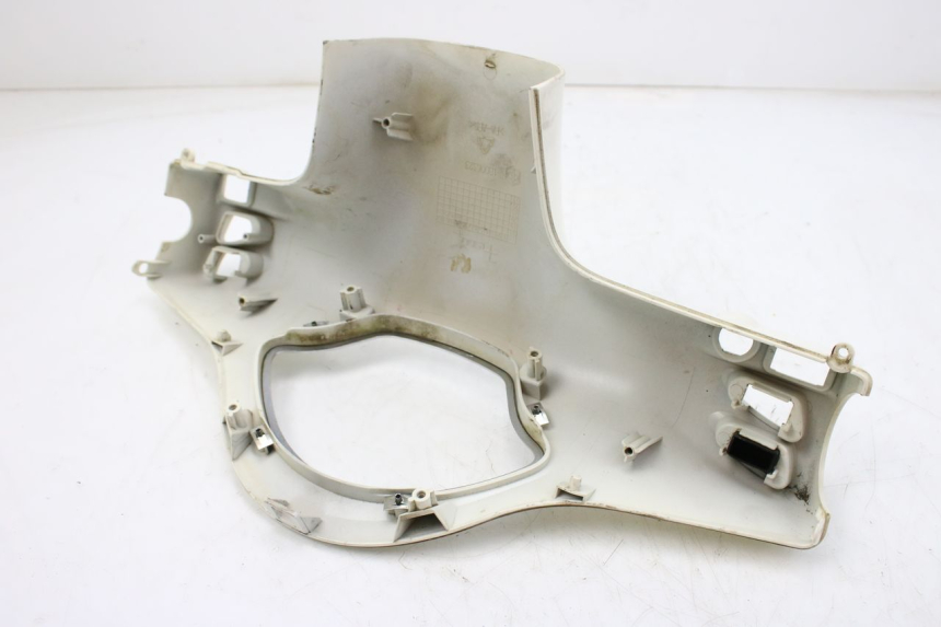 photo de HINTERE LENKERABDECKUNG PIAGGIO VESPA GTS IGET ABS 125 (2017 - 2023)