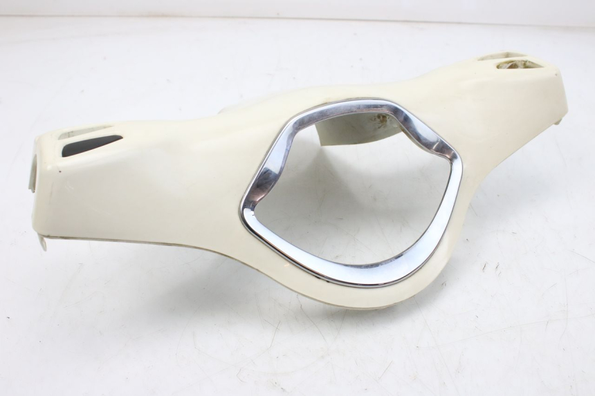 photo de HINTERE LENKERABDECKUNG PIAGGIO VESPA GTS IGET ABS 125 (2017 - 2023)