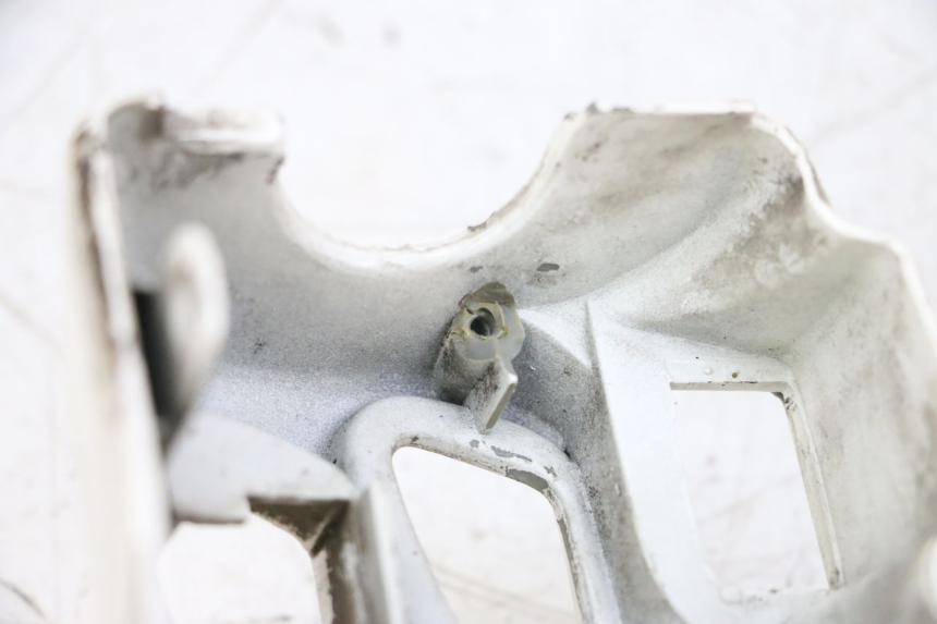 photo de LENKERVERKLEIDUNG HINTEN PIAGGIO VESPA GTS SUPER IE 125 (2009 - 2016) - Zoom auf Gebrauchszustand