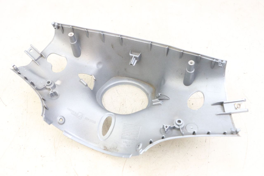 photo de LENKERVERKLEIDUNG HINTEN PIAGGIO VESPA PRIMAVERA 4T 50 (2021 - 2024)