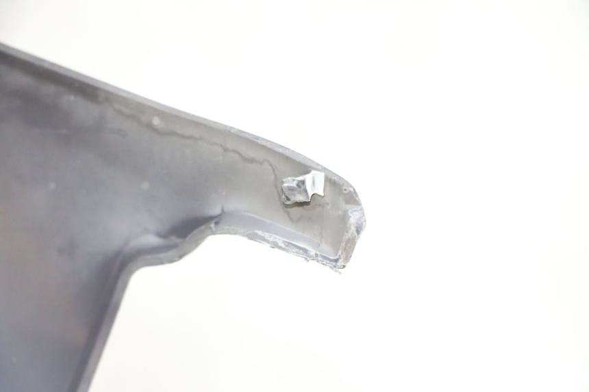 photo de LENKERVERKLEIDUNG HINTEN PEUGEOT VIVACITY 100 (1999 - 2008) - Zoom auf Gebrauchszustand