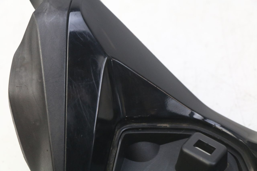 photo de VORDERER LENKERABDECKUNG HONDA FORZA 125 (2015 - 2016)