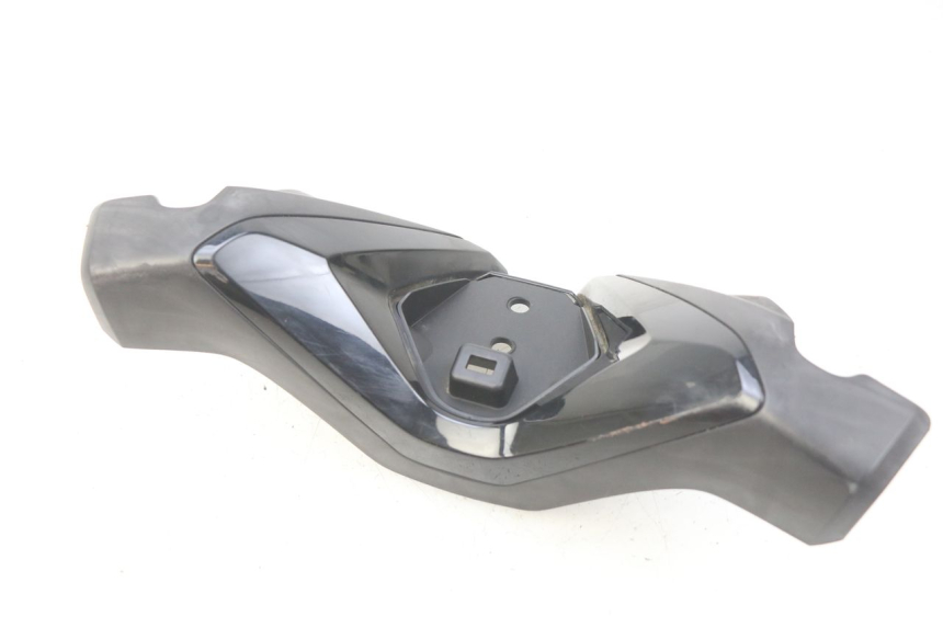 photo de VORDERER LENKERABDECKUNG HONDA FORZA 125 (2015 - 2016)