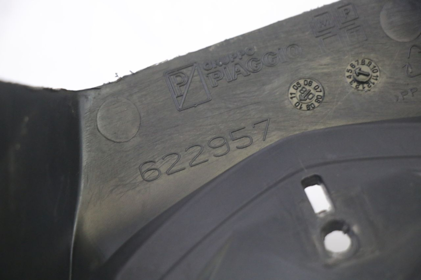 photo de VORDERER LENKERABDECKUNG PIAGGIO MP3 500 (2011 - 2015)