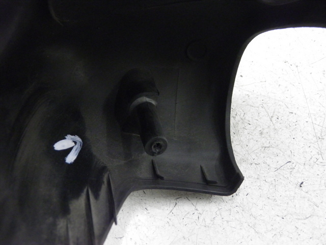 photo de VORDERER LENKERABDECKUNG PEUGEOT ELYSEO 125 (1999 - 2004)