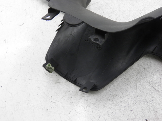 photo de VORDERER LENKERABDECKUNG PEUGEOT ELYSEO 125 (1999 - 2004)